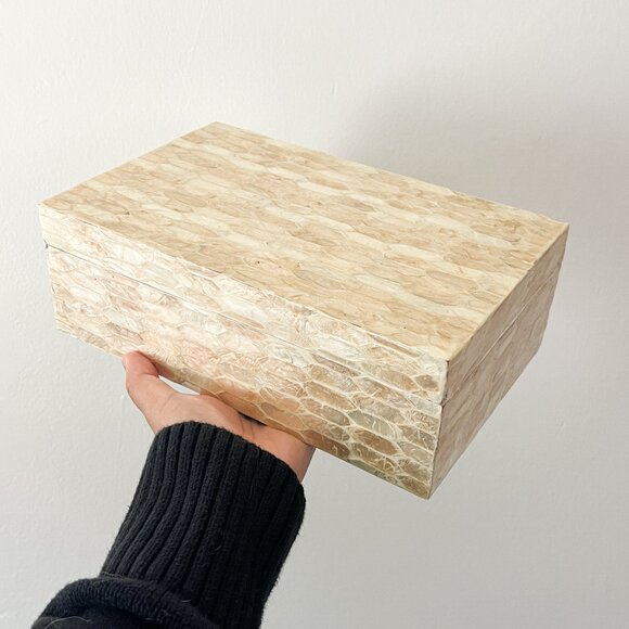 Nicole Miller // Beige Mother of Pearl Storage box - Picture 1 of 5
